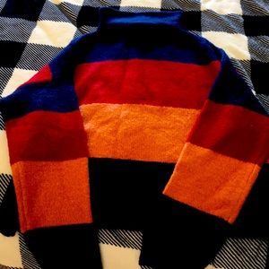 Super cute cropped sweater